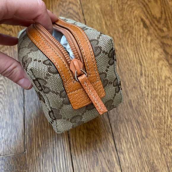 Gucci cosmetic bag - Picture 4 of 7